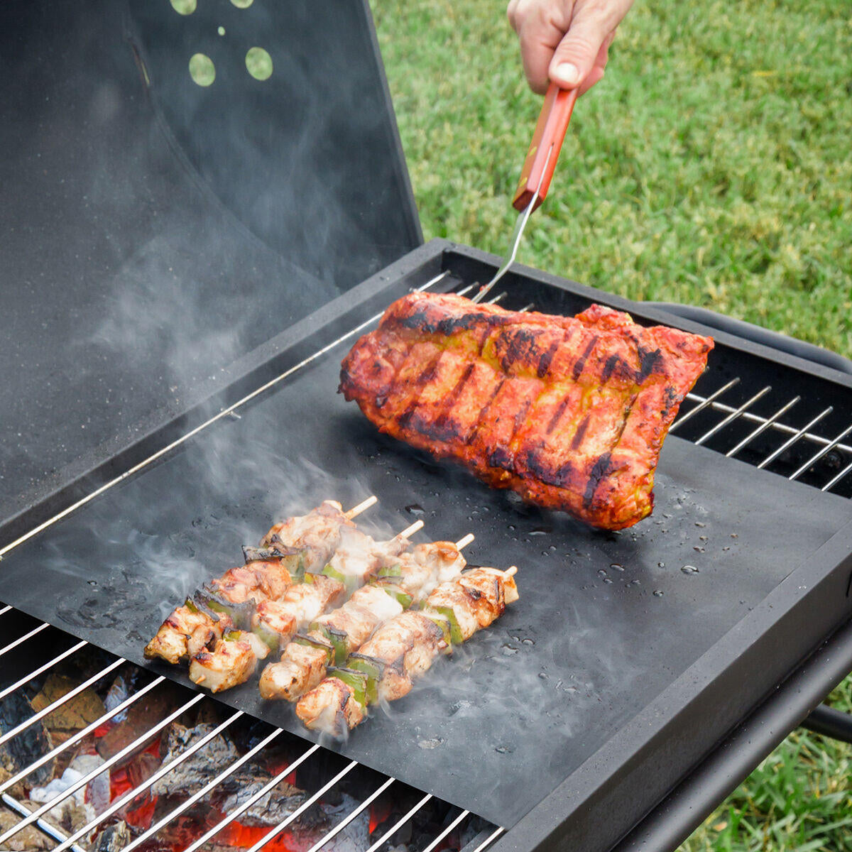 BakeShield Pro™ – Esterillas Reutilizables Antiadherentes para Horno y BBQ